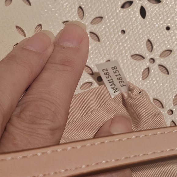 Coach light pink laser cut flower leather shoulder tote EUC #F38158 - Picture 14 of 16